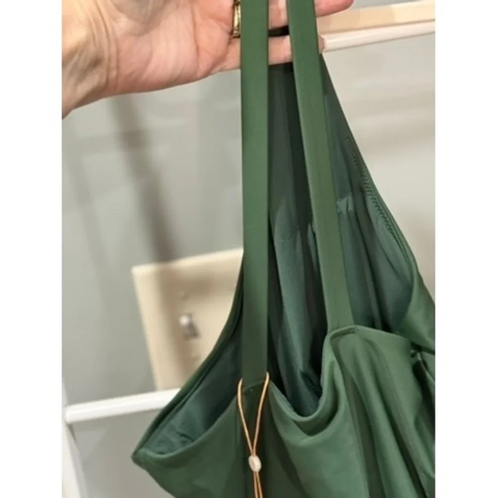 Quince Green One Shoulder Recycled 1-Piece Swimsuit Womens M NWT Quiet Luxury